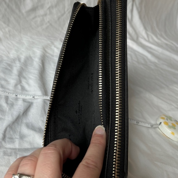 Kate Spade Staci Large Carryall Wristlet - Picture 3 of 4